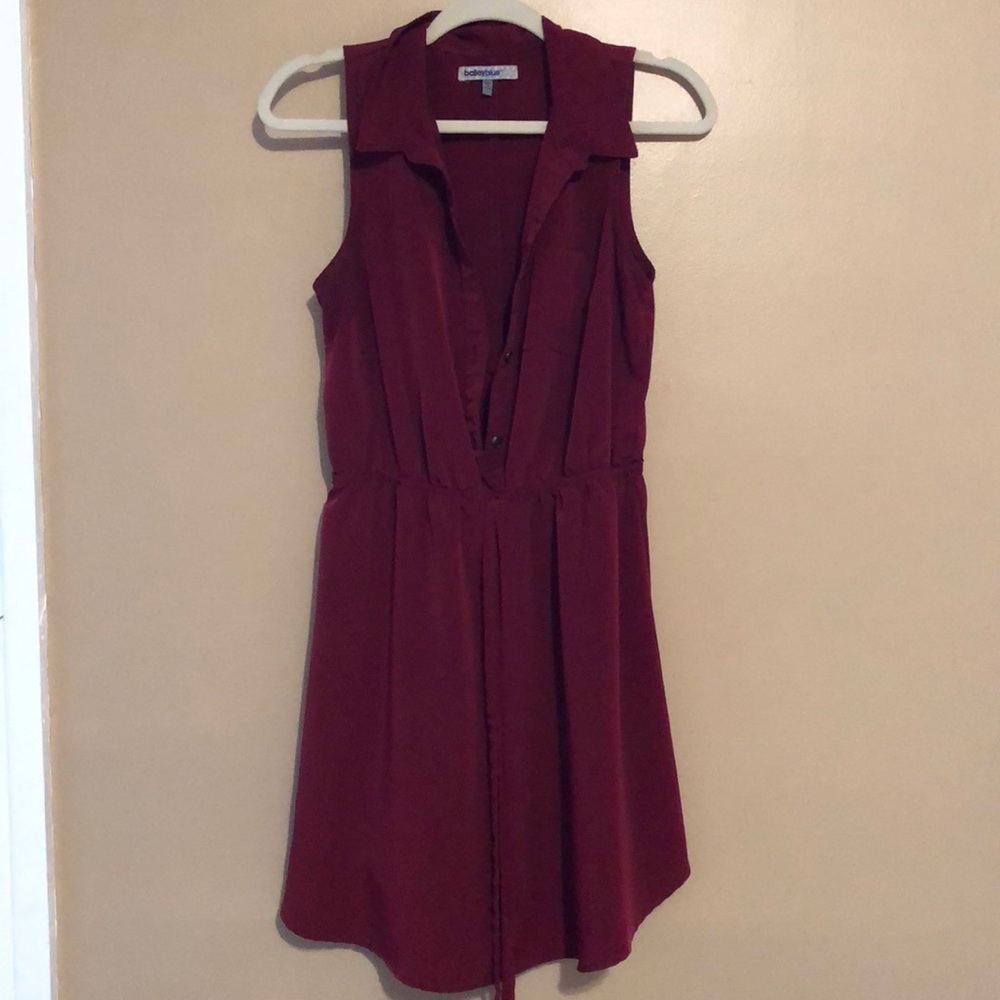 Button up Burgandy Dress 👗